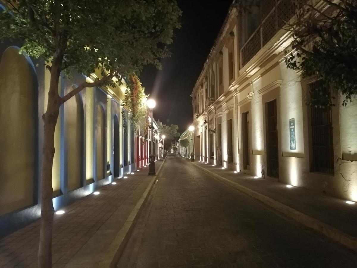 Casa Dahlia 2 Bed & Breakfast Mazatlan Ngoại thất bức ảnh