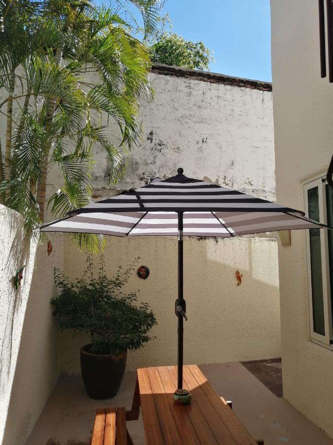 Casa Dahlia 2 Bed & Breakfast Mazatlan Ngoại thất bức ảnh